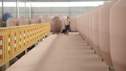 土陶酒坛生产车间